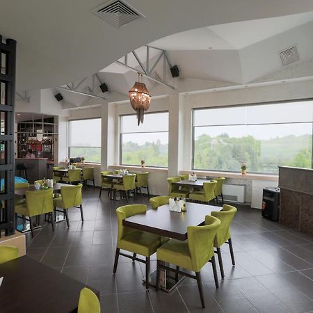 Terra Europe Brontes Hotel Targoviste Kültér fotó